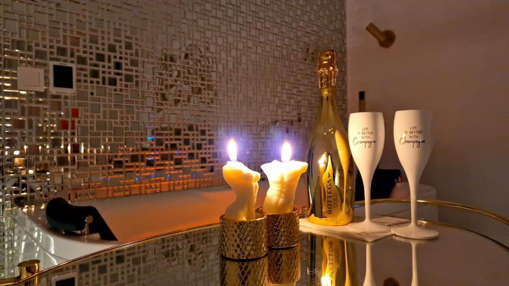 Apartament Gold Sauna&Jacuzzi Kolobrzeg Luaran gambar